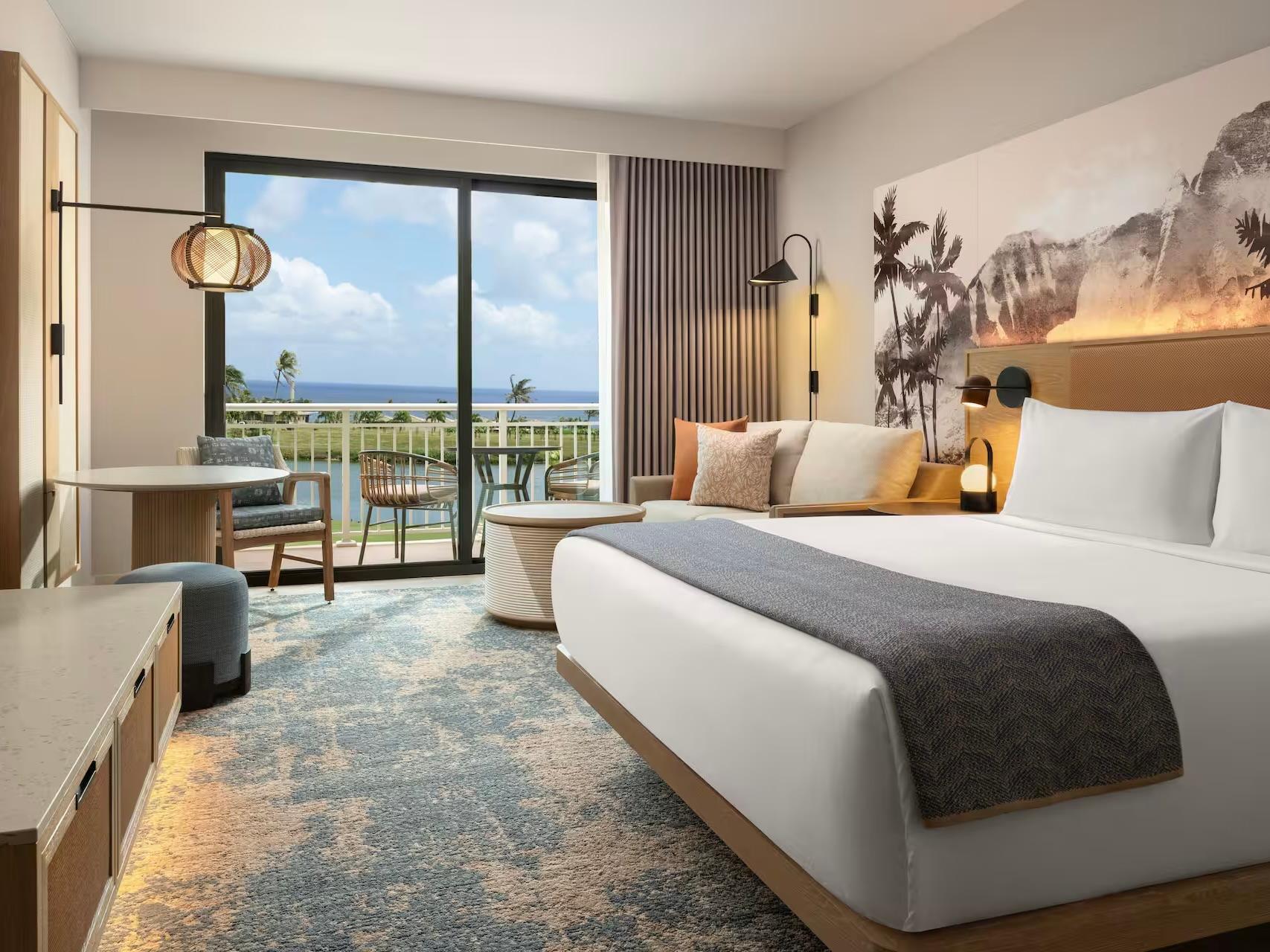 Hale Hokuala Kauai, Curio Collection by Hilton room.